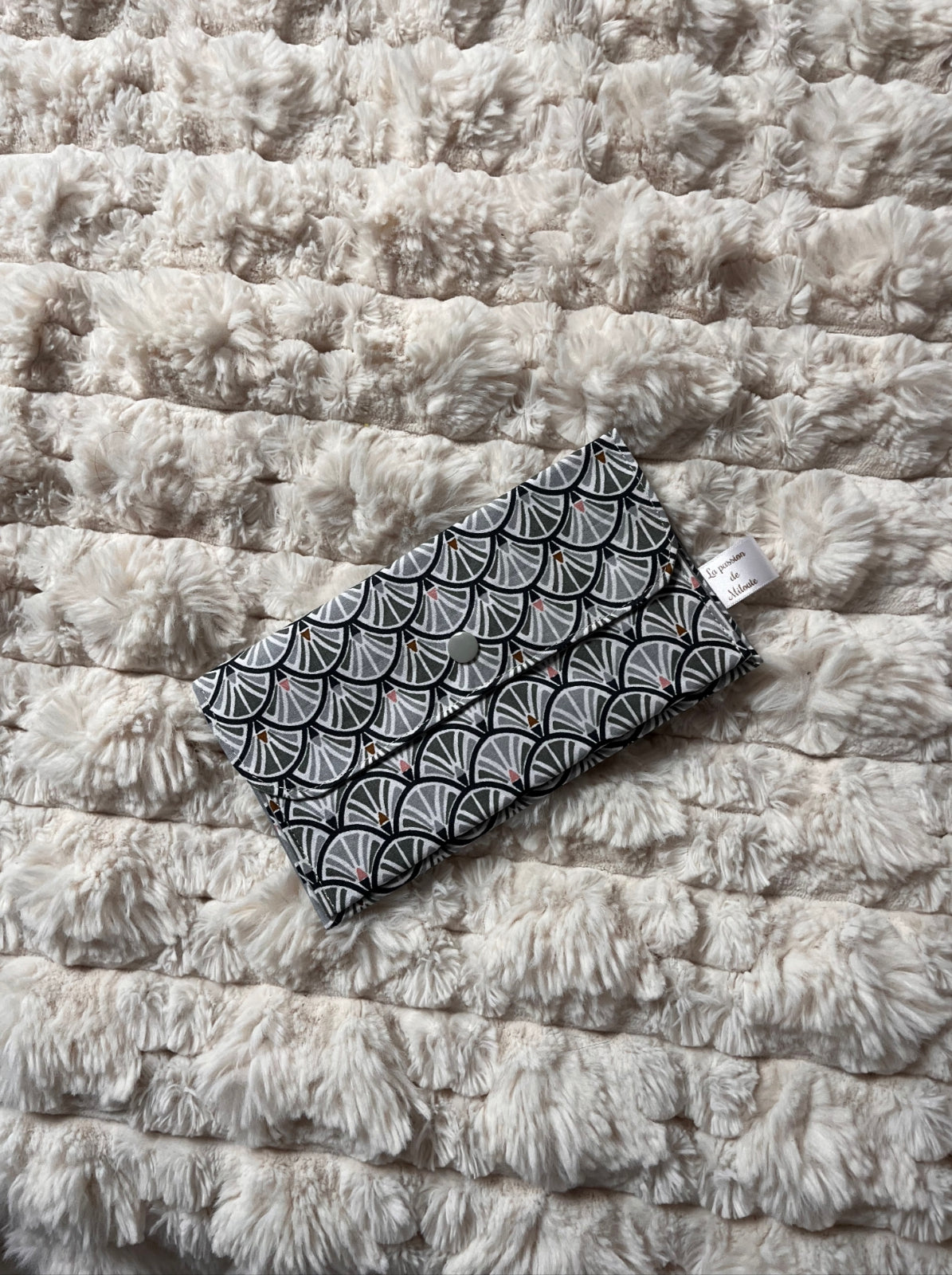 Pochette multi fonctions - Modèle Framboisine