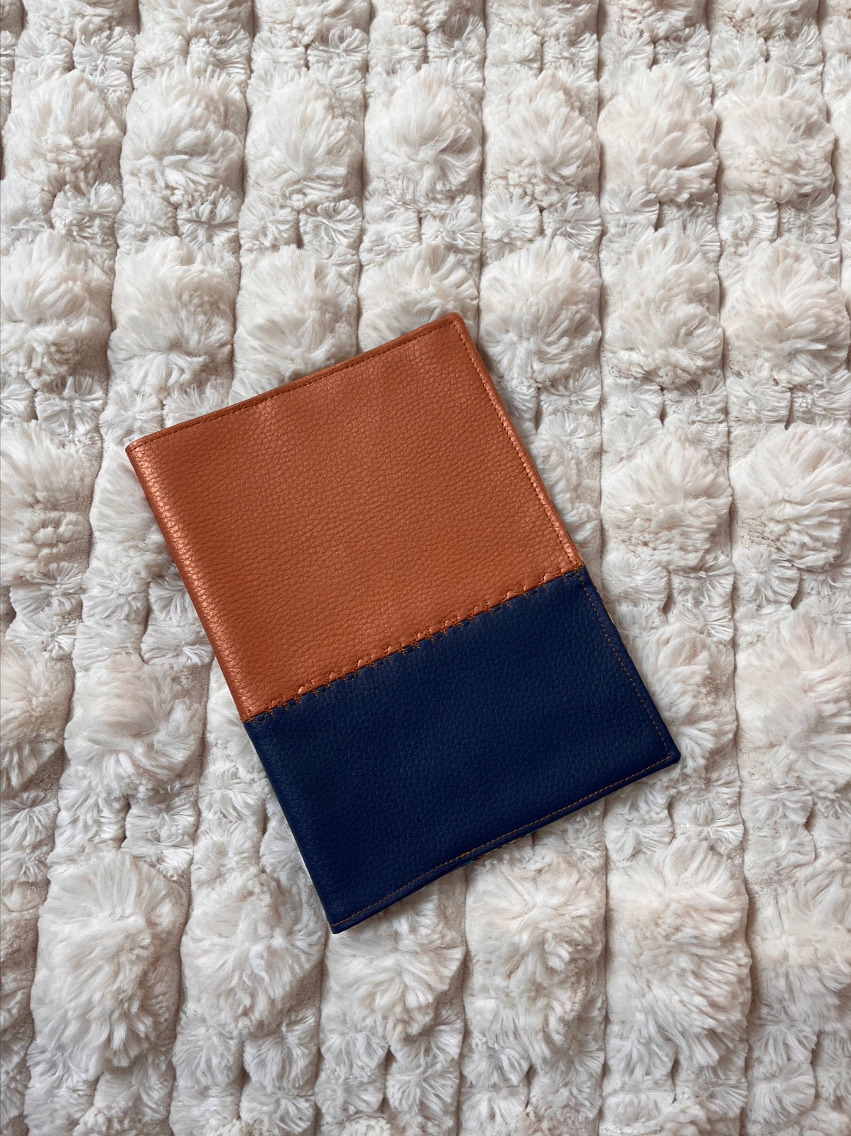 Protège carnet - Modèle Léontine