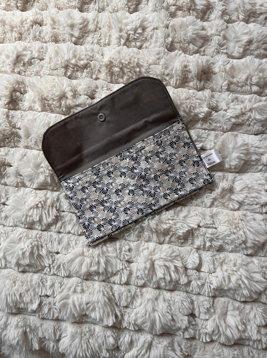 Pochette multi fonctions - Modèle Framboisine