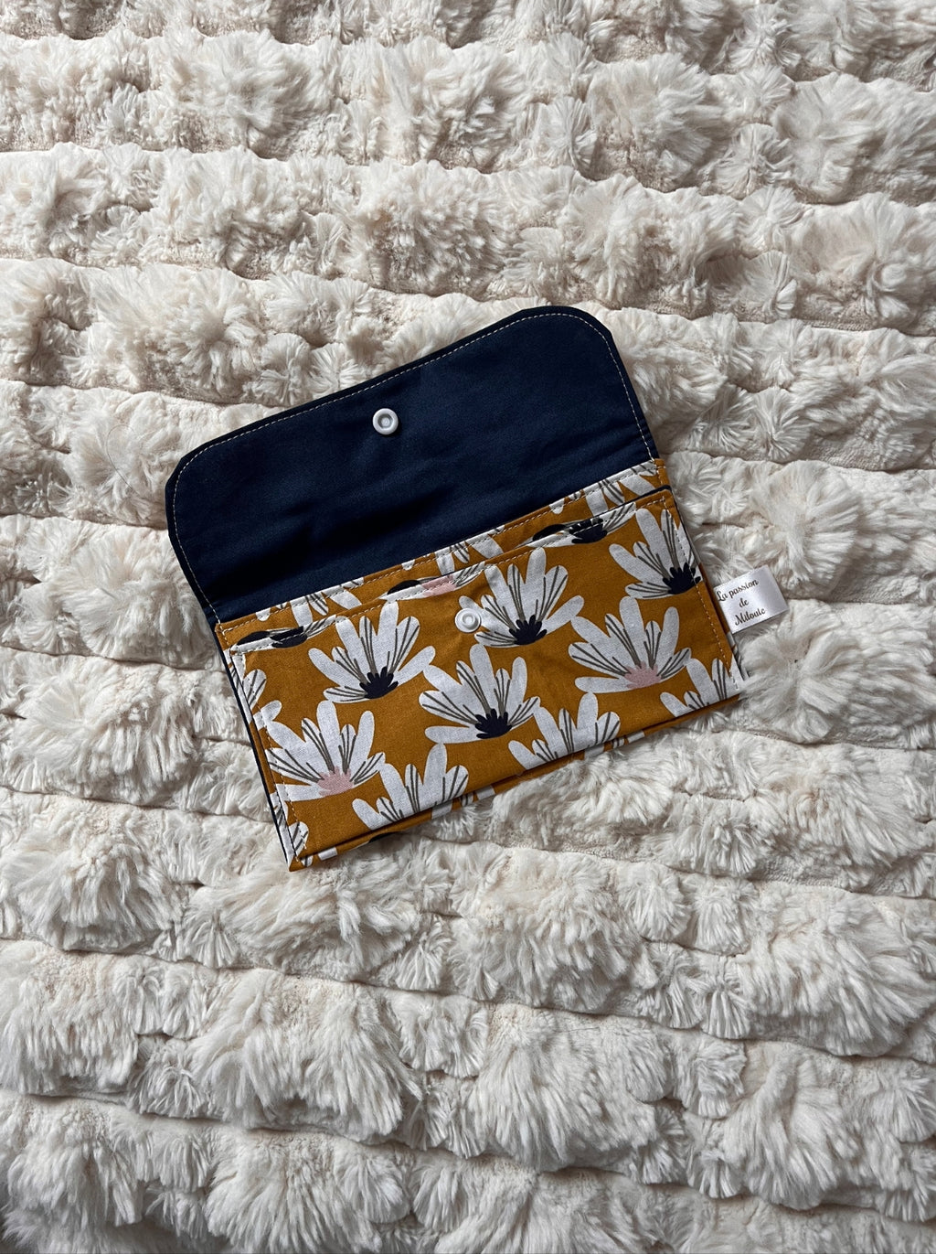 Pochette multi fonctions - Modèle Framboisine