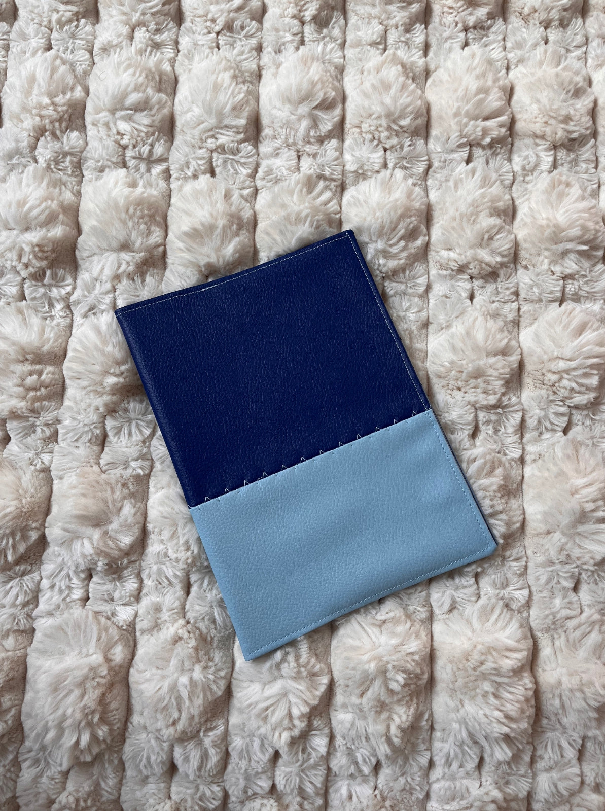 Protège carnet - Modèle Léontine